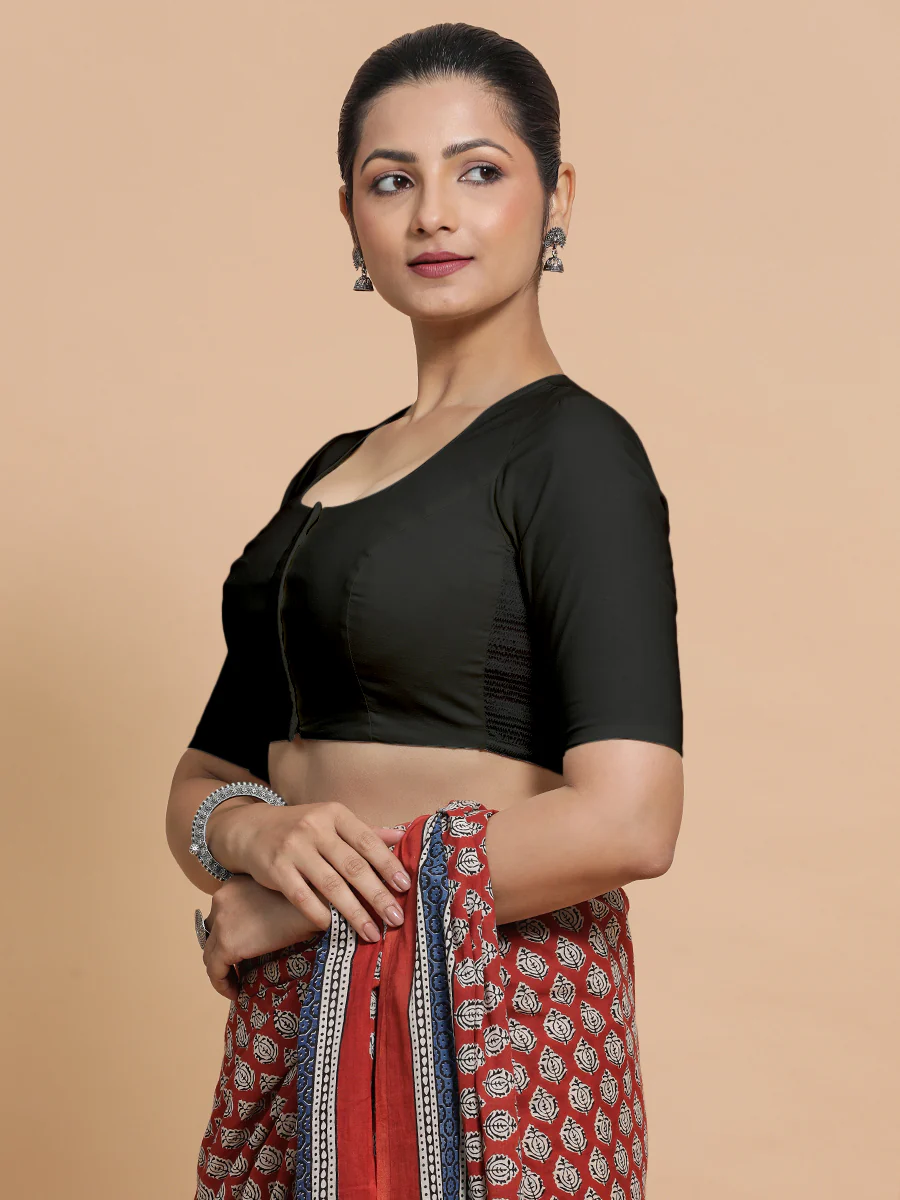 Shifa x Rozaana | Pot Neck Saree Blouse in Ebony Black Linen - Image 5