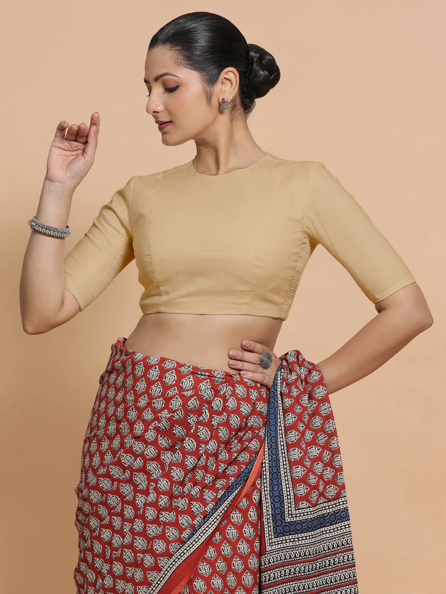 Lara x Rozaana | Jewel Neck Saree Blouse in Ecru Beige Linen - Image 11