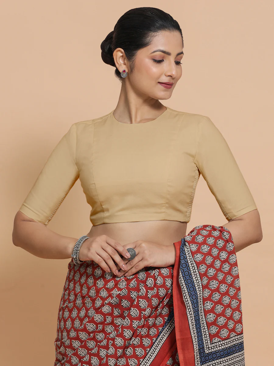 Lara x Rozaana | Jewel Neck Saree Blouse in Ecru Beige Linen - Image 5