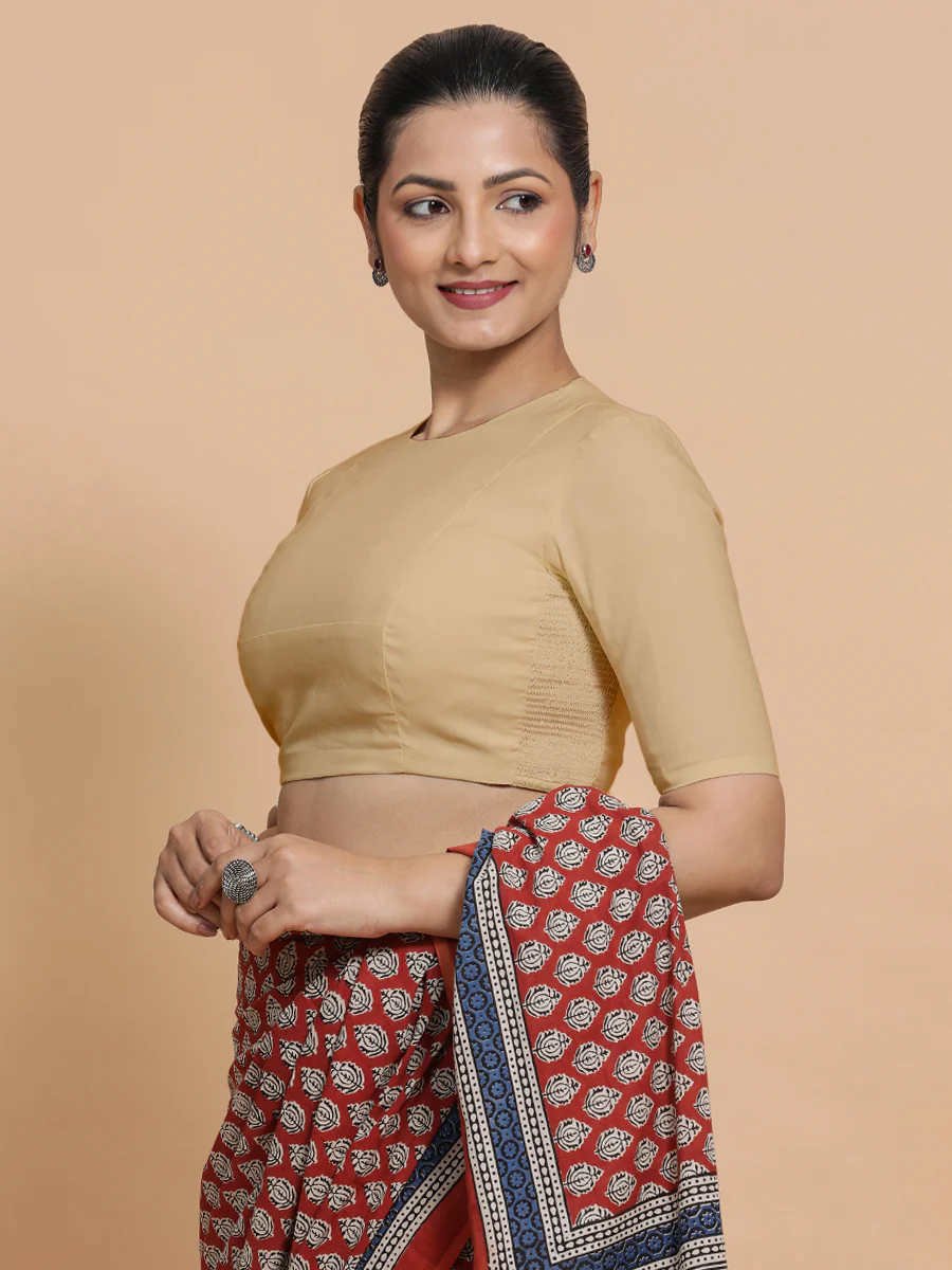 Lara x Rozaana | Jewel Neck Saree Blouse in Ecru Beige Linen - Image 8
