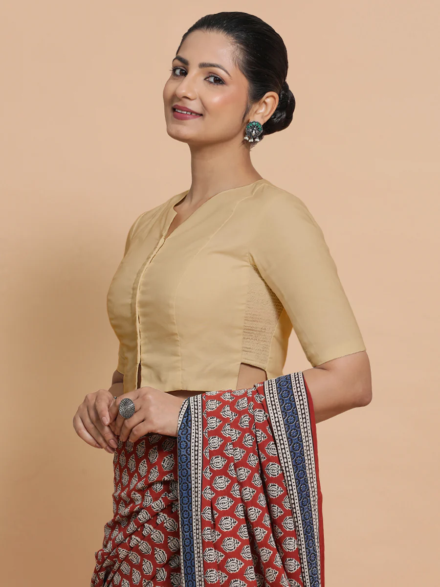 Seema x Rozaana | Elbow Sleeves Saree Blouse in Ecru Beige Linen - Image 5