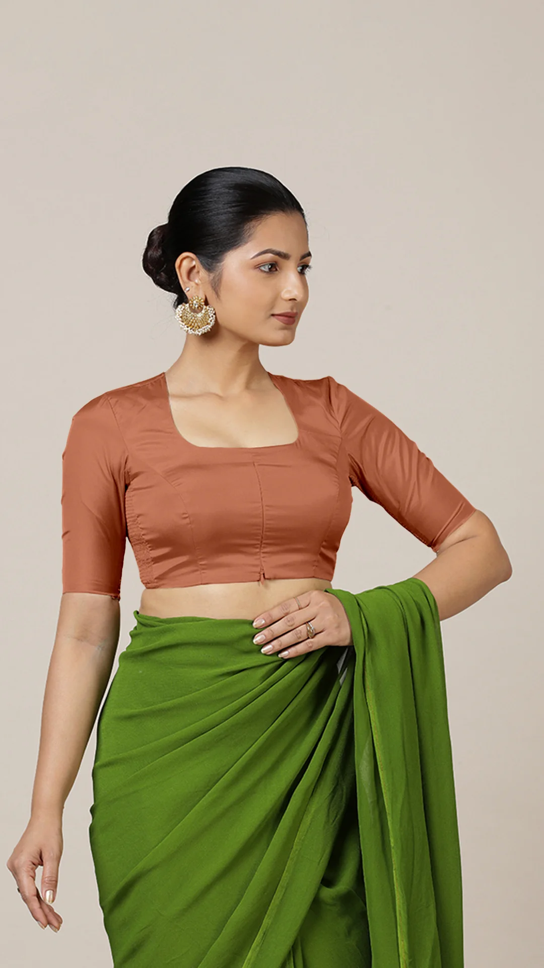 Aziza x Rozaana | Elbow Sleeves Saree Blouse in Metallic Copper - Image 7