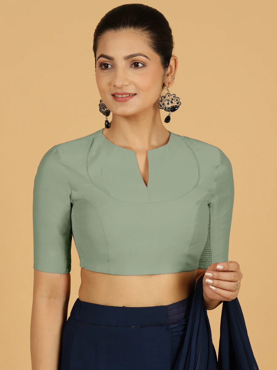 Karishma x Rozaana | Elbow Sleeves Saree Blouse in Mint Green - Image 11