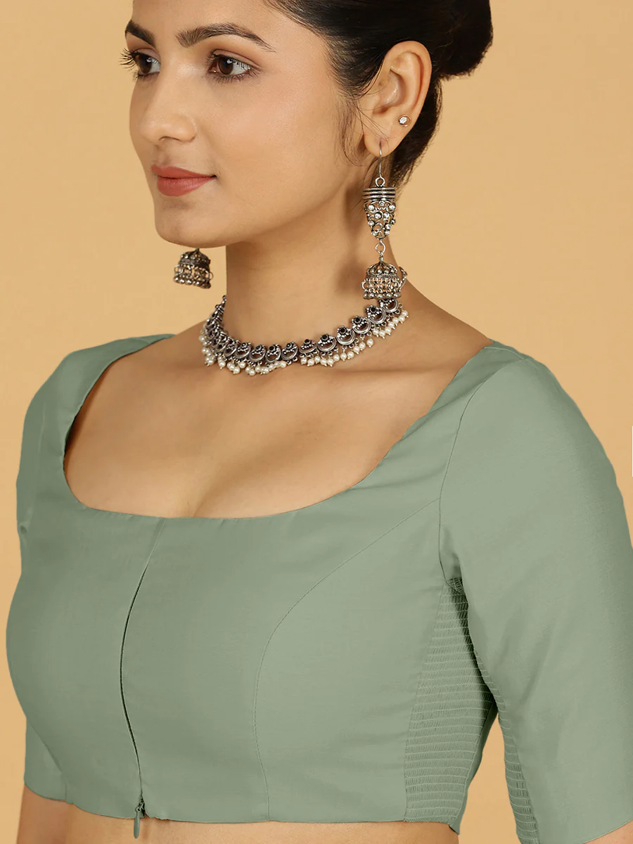 Nidhi x Rozaana | Elbow Sleeves Saree Blouse in Mint Green - Image 5