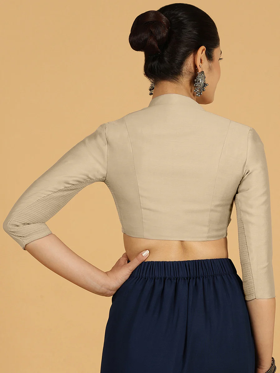 Maya x Rozaana | Three Quarter Sleeves Saree Blouse in Oyster Grey - Image 2