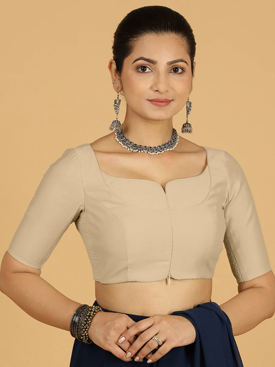 Priya x Rozaana | Elbow Sleeves Saree Blouse in Oyster Grey - Image 9
