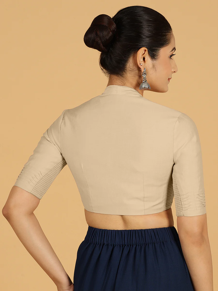 Salma x Rozaana | Elbow Sleeves Saree Blouse in Oyster Grey - Image 2