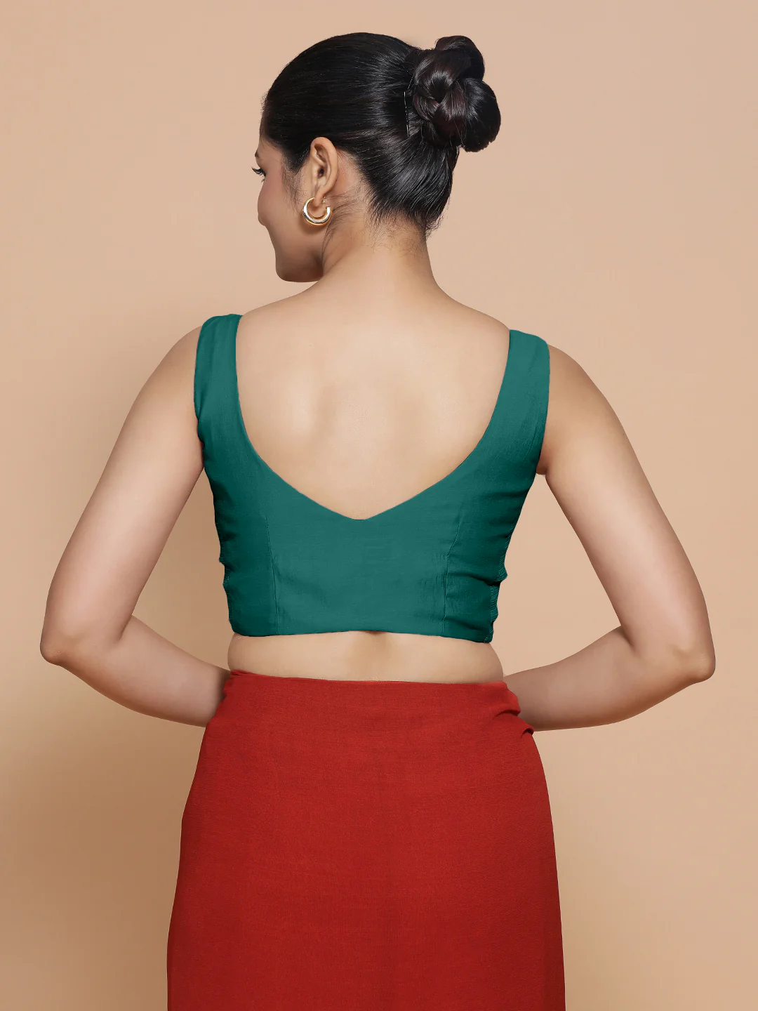 Nitya x Rozaana | Sleeveless Saree Blouse in Peacock Green - Image 2