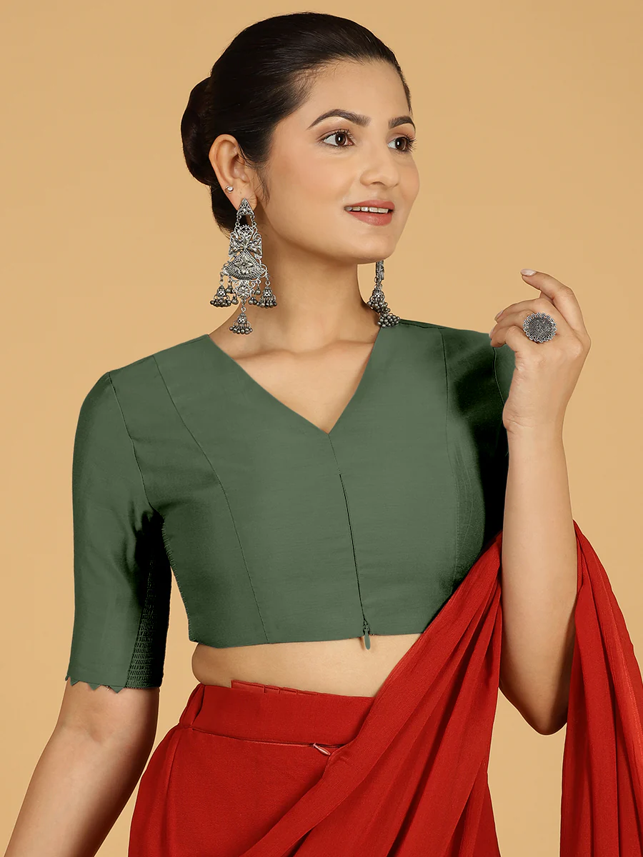 Divya x Rozaana | Elbow Sleeves Saree Blouse in Pine Green - Image 7