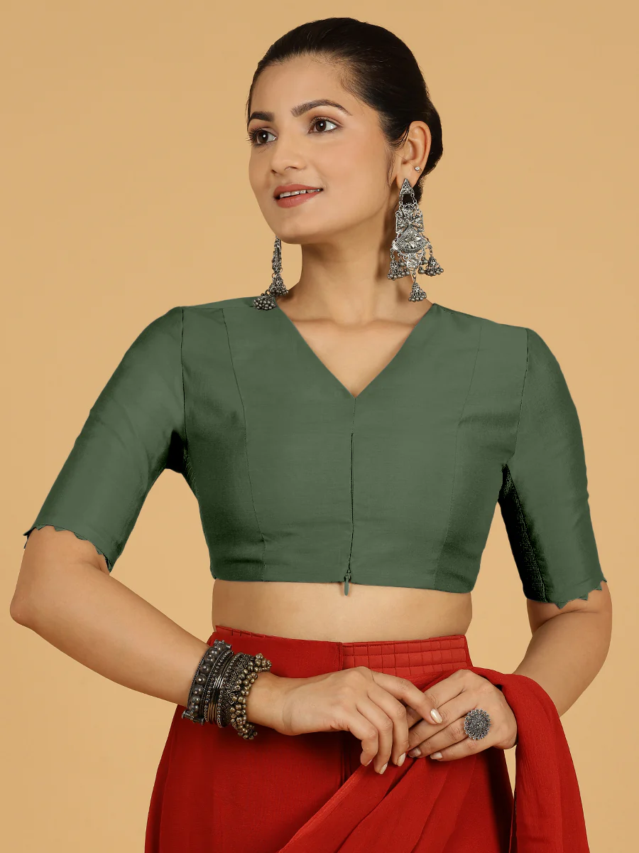 Divya x Rozaana | Elbow Sleeves Saree Blouse in Pine Green - Image 8
