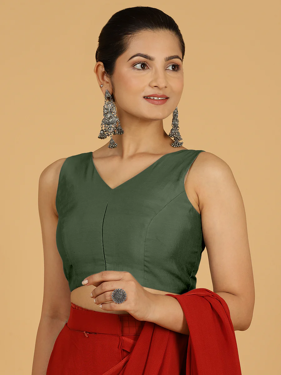 Hema x Rozaana | Saree Blouse in Pine Green - Image 4