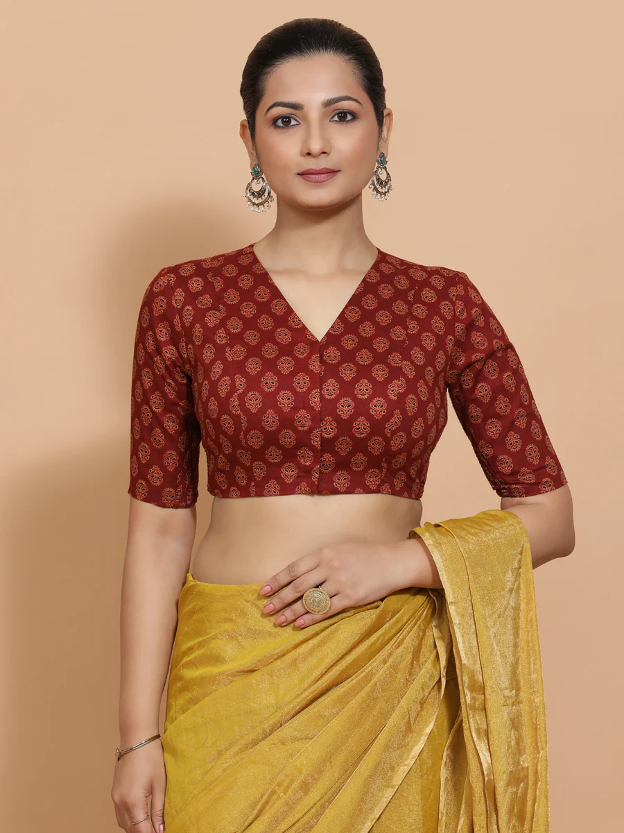 Gayatri x Rozaana | Elbow Sleeves Cotton Saree Blouse in Red Peacock Block Print Fabric - Image 8