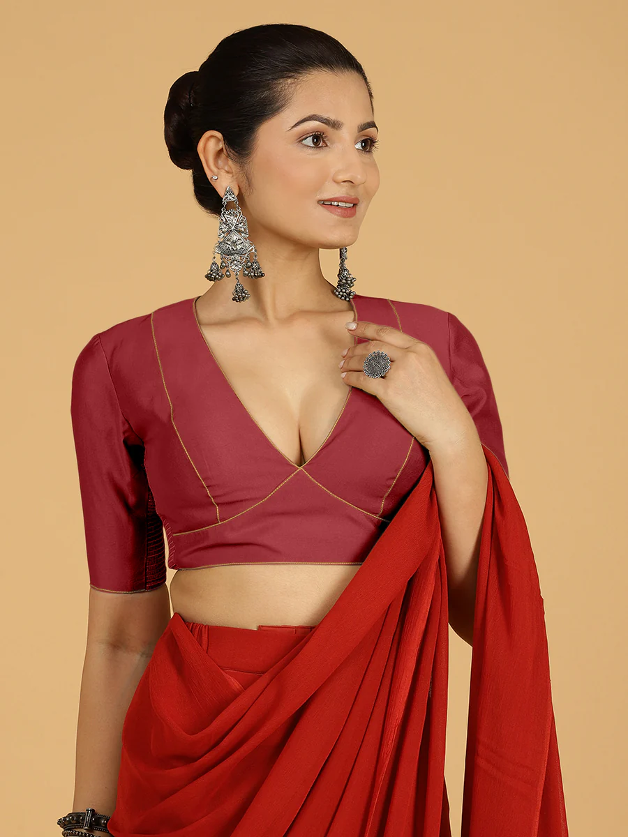 Ghazal x Rozaana | Elbow Sleeves Saree Blouse in Scarlet Red - Image 5