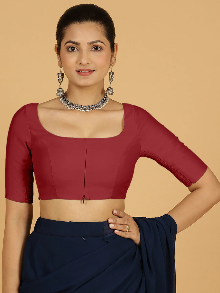 Nidhi x Rozaana | Elbow Sleeves Saree Blouse in Scarlet Red - Image 9