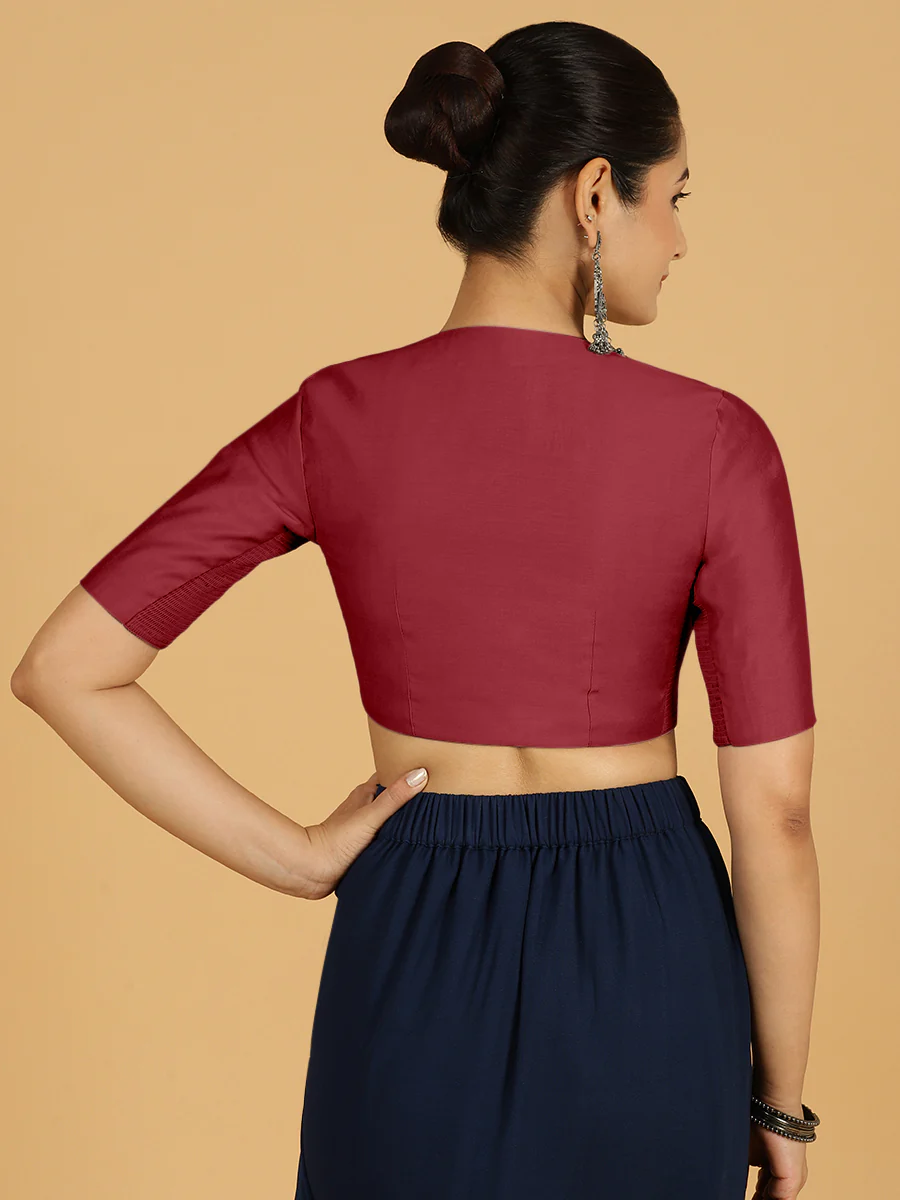 Simar x Rozaana | Saree Blouse in Scarlet Red - Image 2