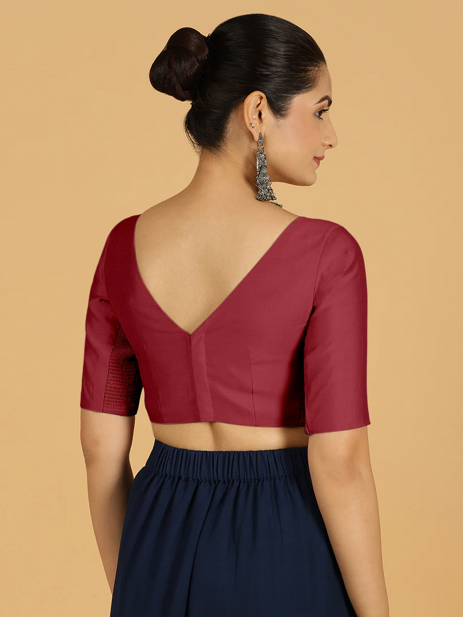 Trisha x Rozaana | Saree Blouse in Scarlet Red - Image 2