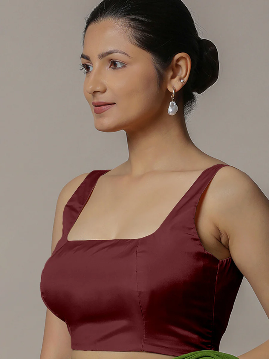 Zeba x Rozaana | Burgundy Sleeveless Saree Blouse w/ FlexiFit™ - Image 5