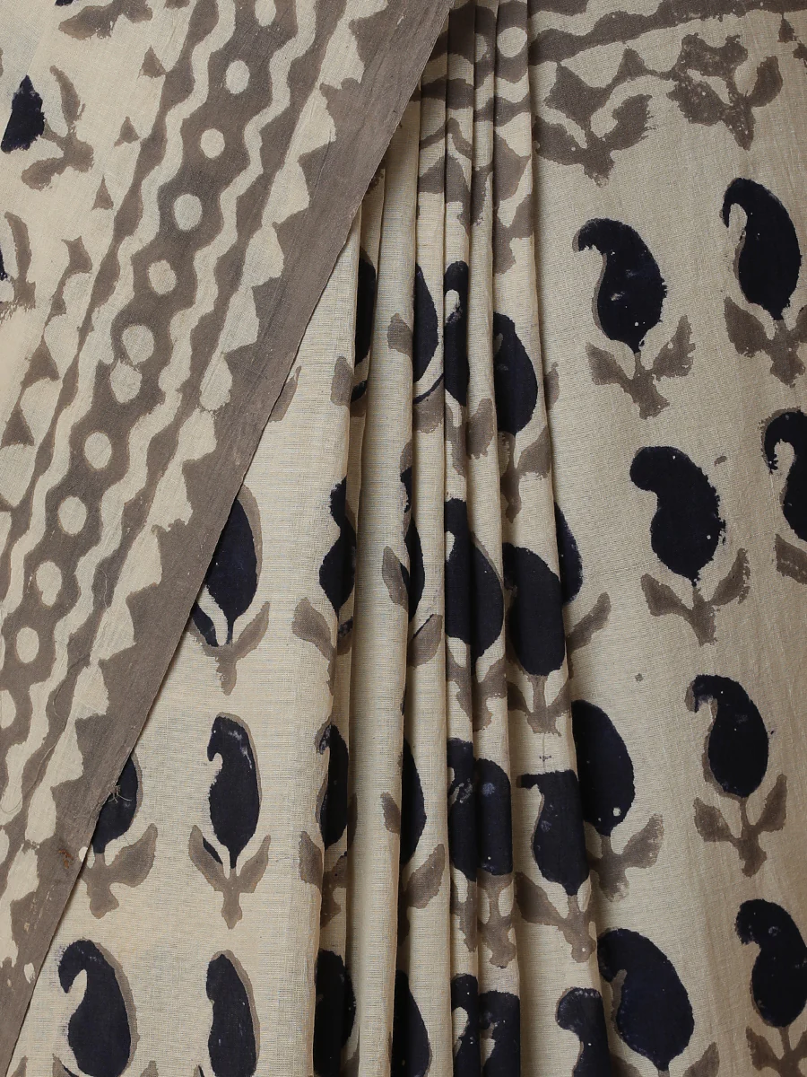 Hand Block Printed Oyster Grey Cotton Mulmul saree - Image 3