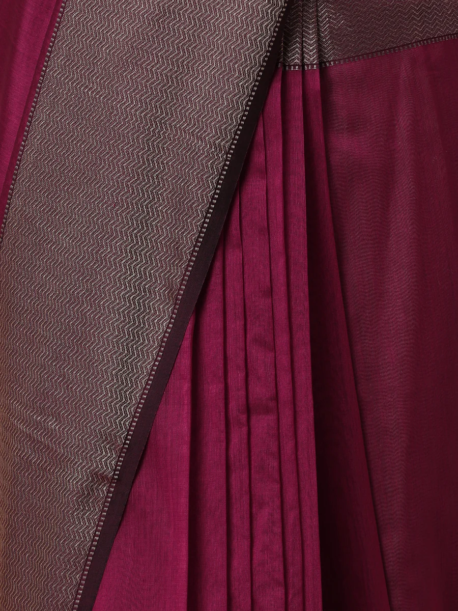Maheshwari Cotton Silk Magenta Saree With Big Border - Image 3