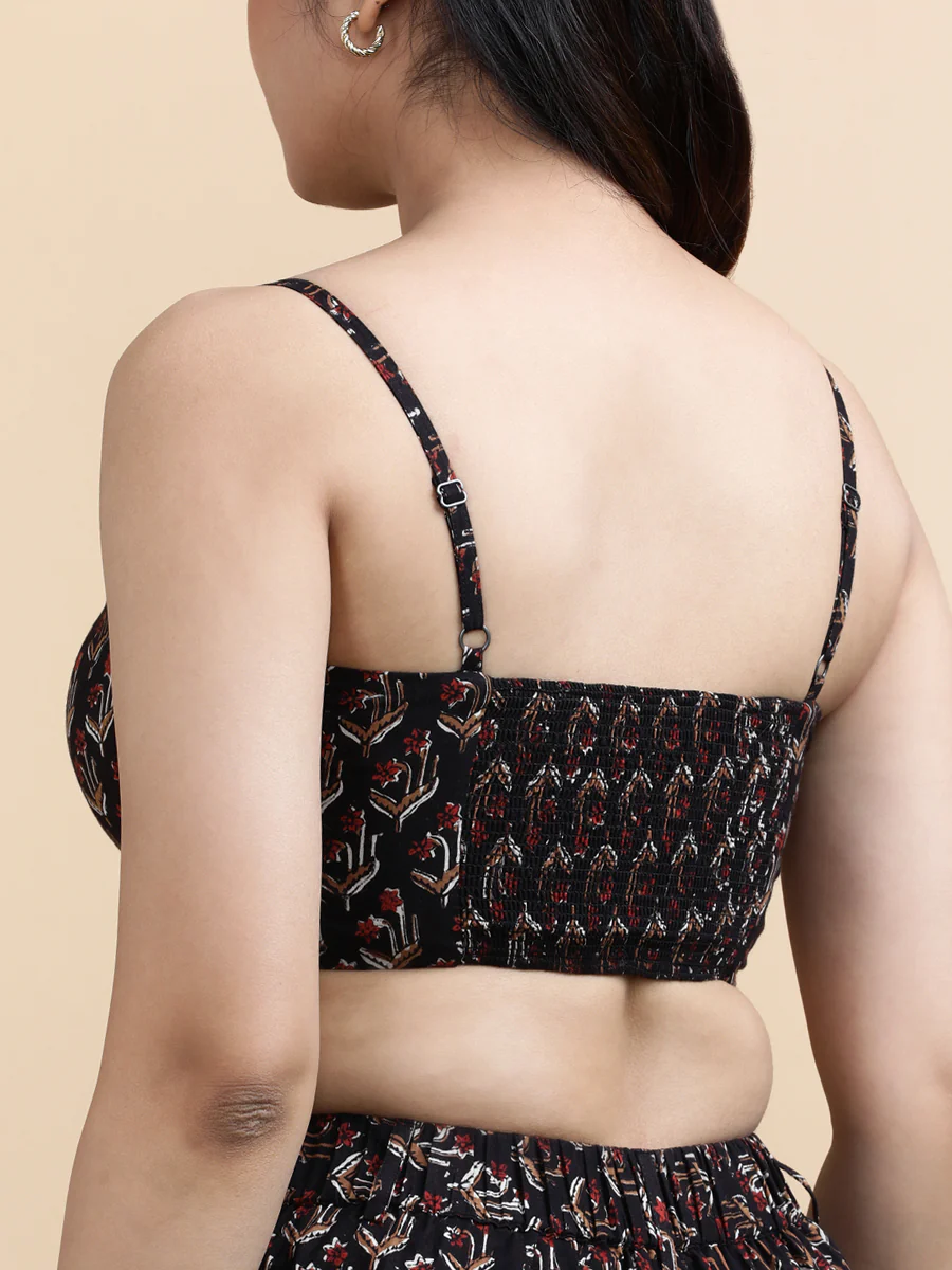 Noa x Soma | Women's Cropped Top in Midnight Lily Block Print Cotton - Image 7