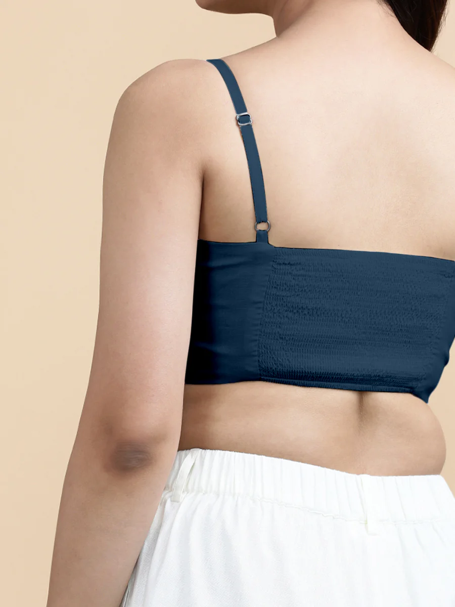 Gloria x Soma | Women's Cropped Top in Regal Blue Linen - Image 3