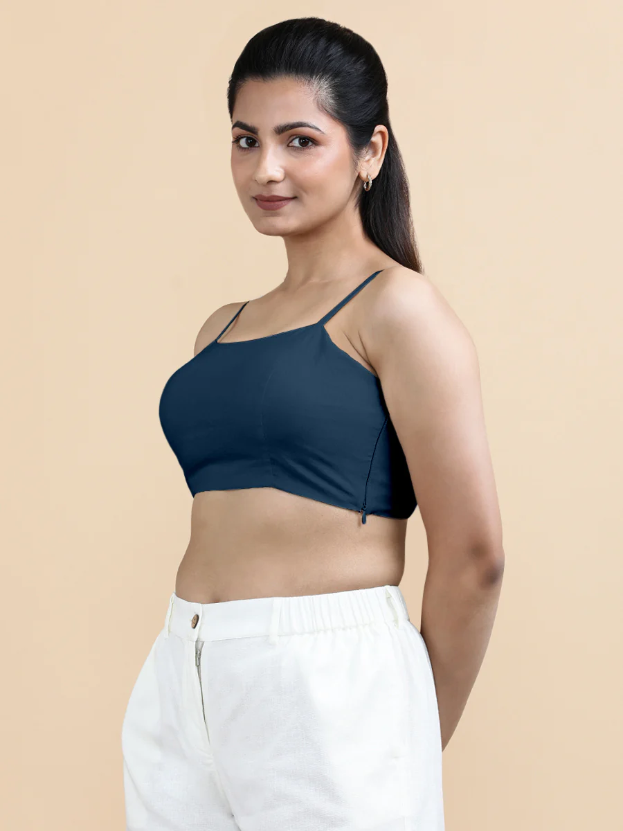 Gloria x Soma | Women's Cropped Top in Regal Blue Linen - Image 4
