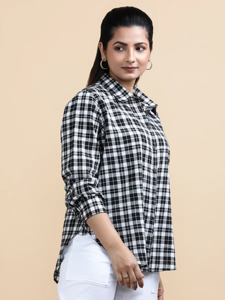 Marlene x Soma | Relaxed Women's Shirt in Black & White Classic Checks Handloom Khadi Cotton - Image 4